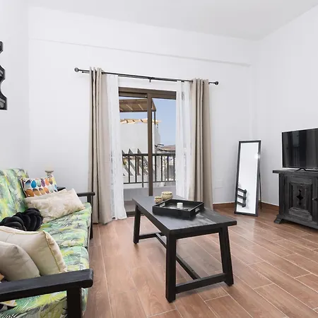 Home2book Serene In Coastal Апартаменты *